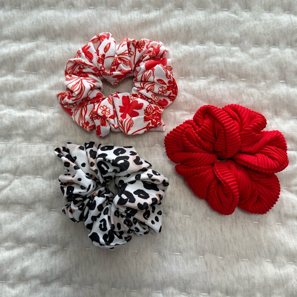 Kulani kini scrunchies